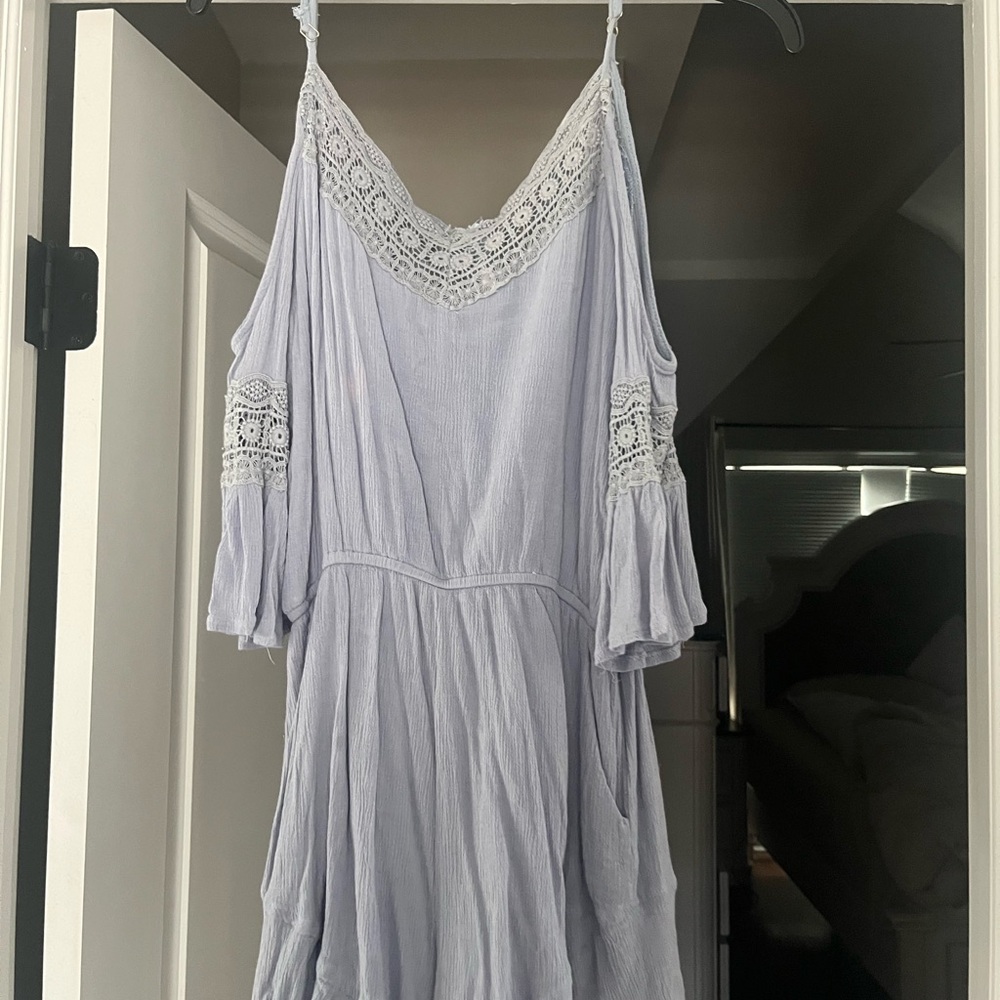 Women’s Blue Cold Shoulder Romper Size Medium